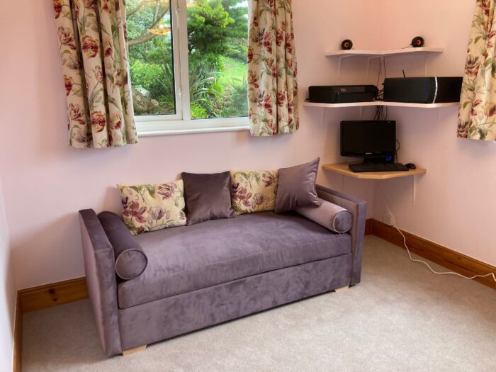 Stockholm Daybed in Sandringham Velvet Fabric