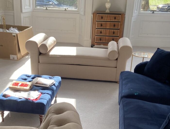York daybed in Balmoral Sand fabric